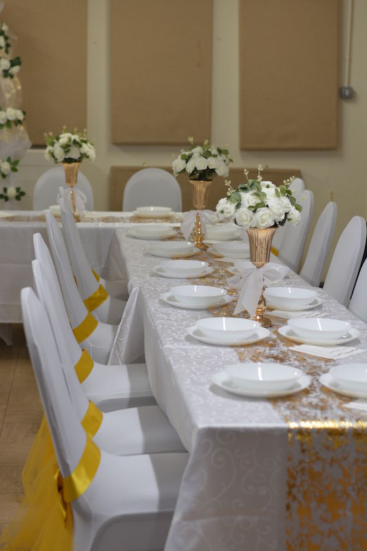 finished-table-with-crockery